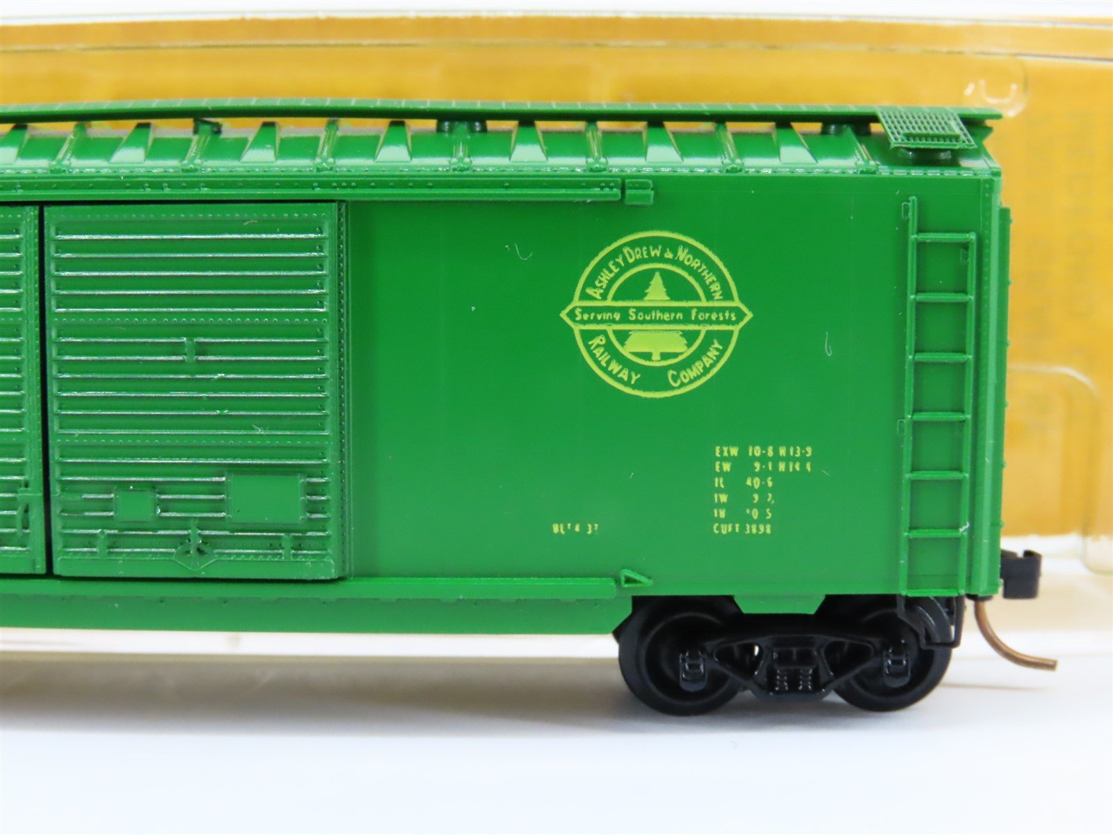 N Kadee Micro-Trains MTL 23011 AD&N Ashley Drew & Northern 40' Box Car #2415
