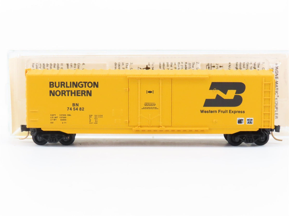 N Scale Kadee Micro-Trains MTL 38160 BN Burlington Northern 50&#39; Box Car #745482