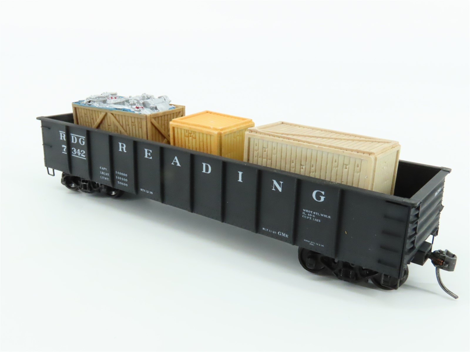 HO Scale Accurail 3744 Reading 41' Gondola Car #7342 w/ Custom Load