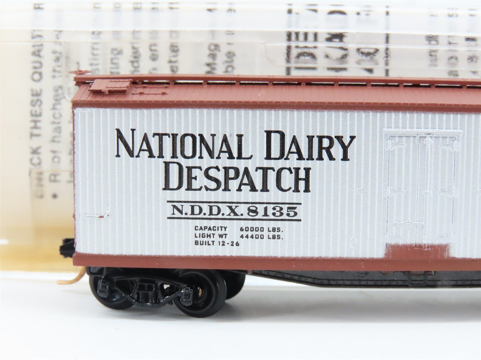 N Kadee Micro-Trains MTL 49040 NNDX National Dairy Despatch 40' Box Car #8135