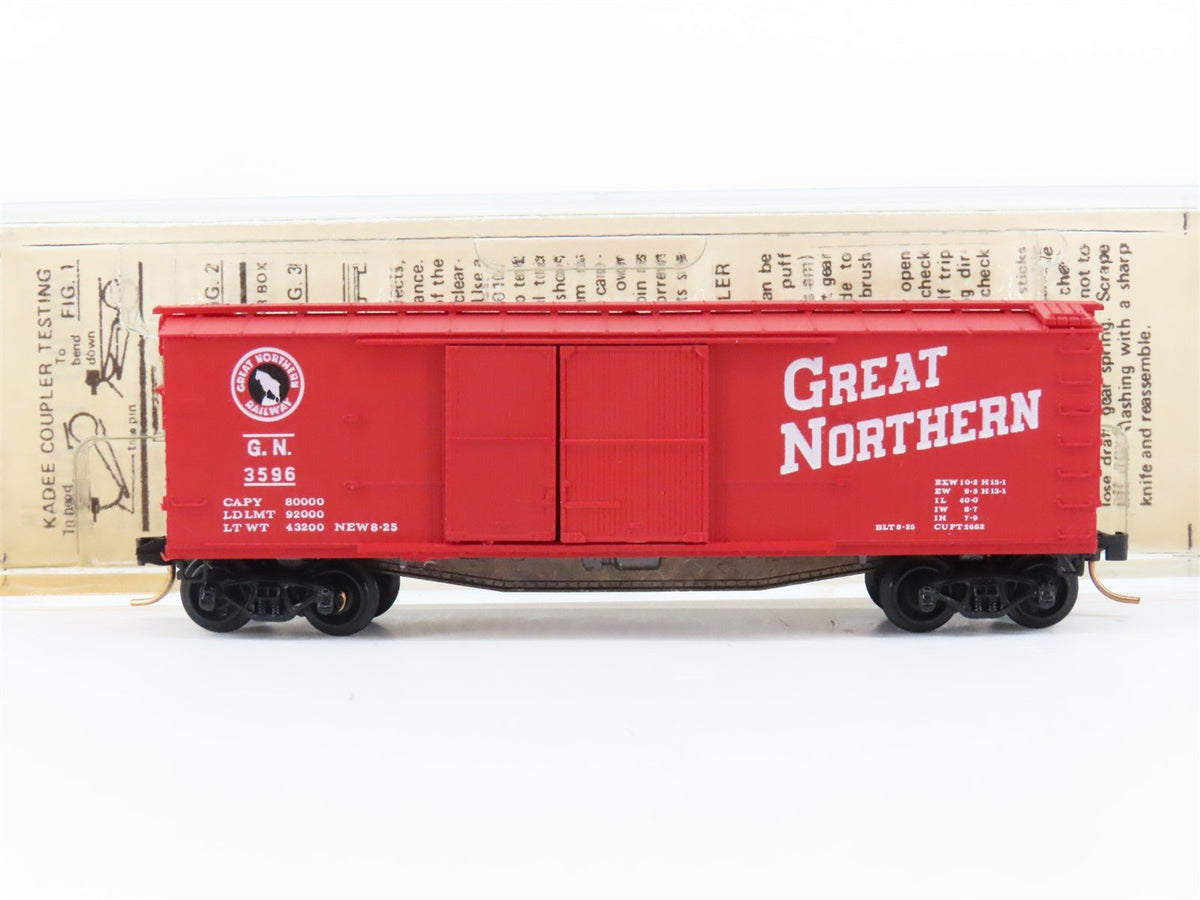 N Scale Kadee Micro-Trains MTL 43040 GN Great Northern 40&#39; Box Car #3596