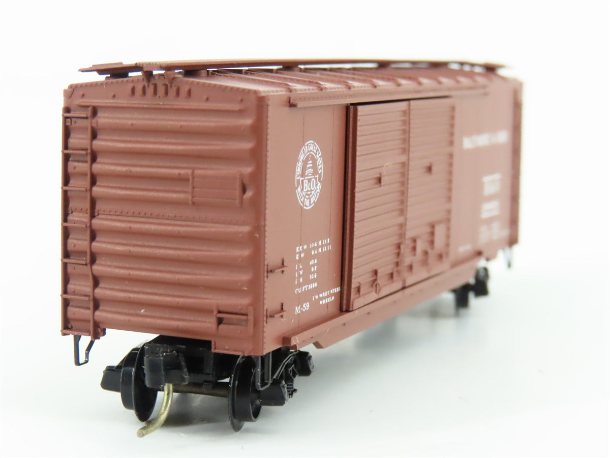 N Scale Kadee Micro-Trains MTL 23157 B&amp;O Baltimore &amp; Ohio 40&#39; Box Car #298891