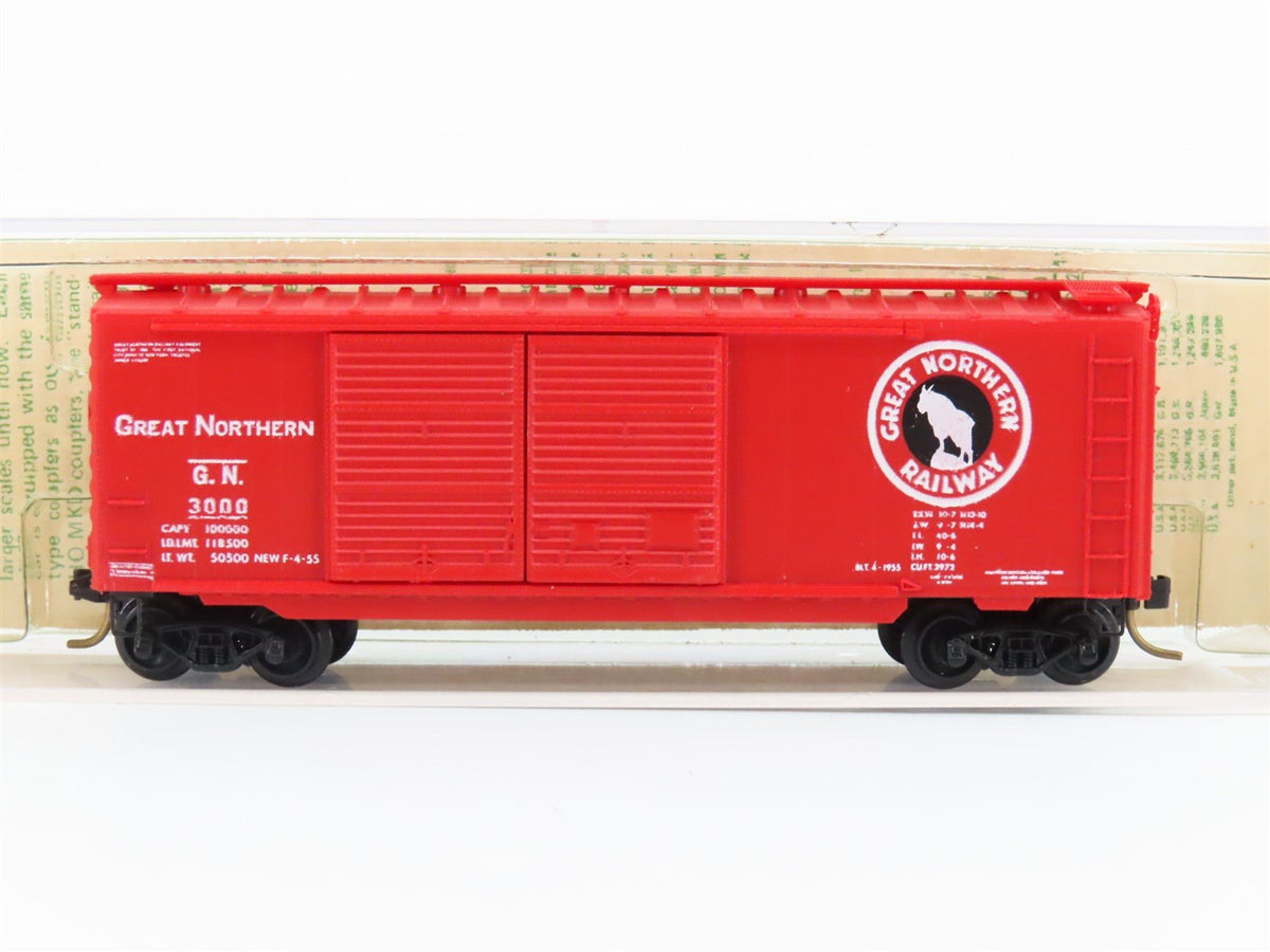 N Scale Kadee Micro-Trains MTL 23190 GN Great Northern 40&#39; Box Car #3000