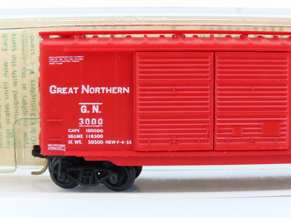 N Scale Kadee Micro-Trains MTL 23190 GN Great Northern 40&#39; Box Car #3000