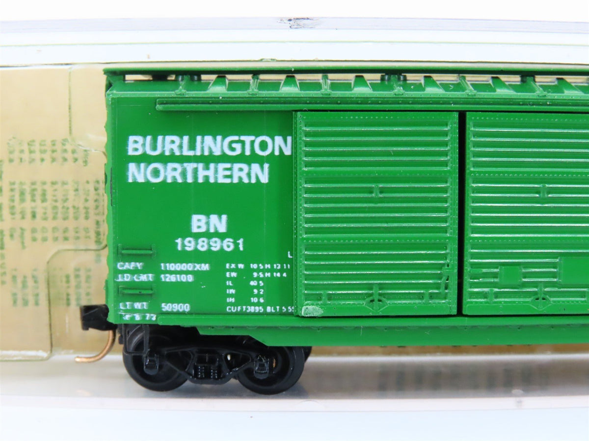 N Scale Kadee Micro-Trains MTL 23080 BN Burlington Northern 40&#39; Box Car #198961