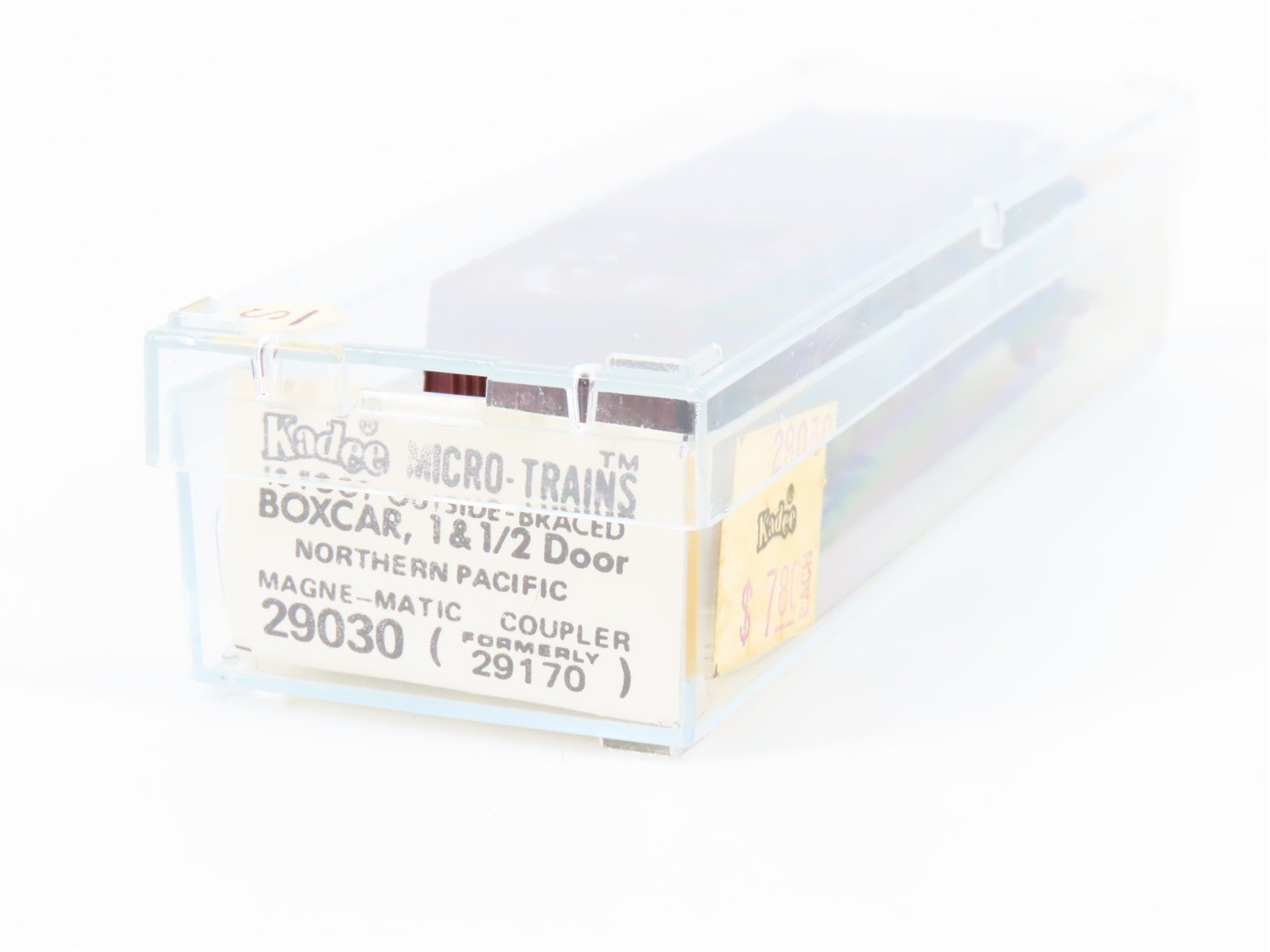 N Kadee Micro-Trains MTL 29030 NP Northern Pacific 40' Automobile Box Car #8000