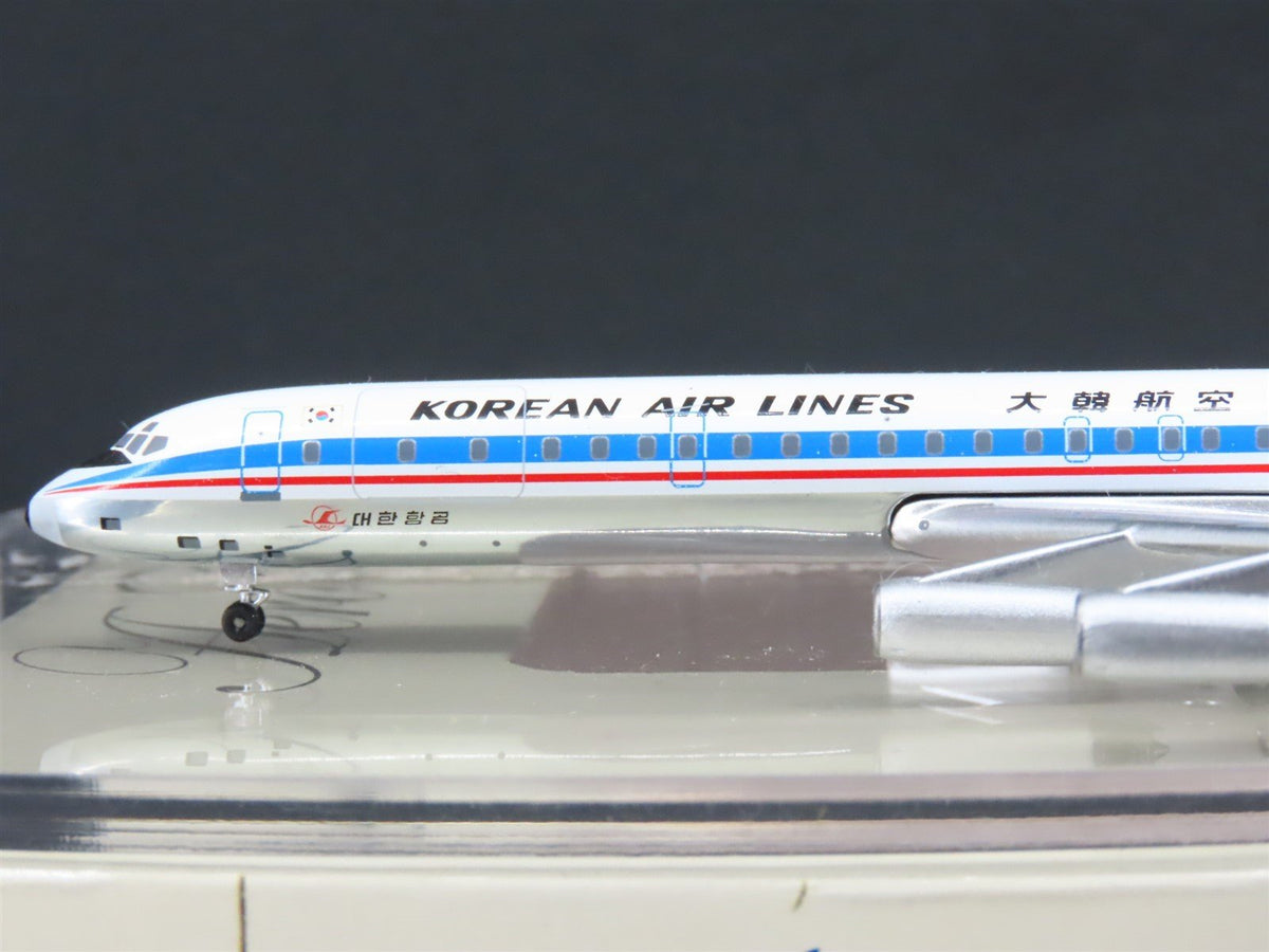 1:400 Aero Classics Die-Cast Korean Air McDonnell Douglas DC-8-63CF Aircraft