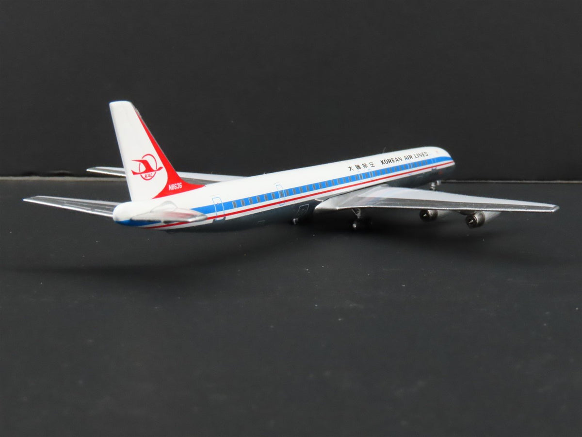 1:400 Aero Classics Die-Cast Korean Air McDonnell Douglas DC-8-63CF Aircraft