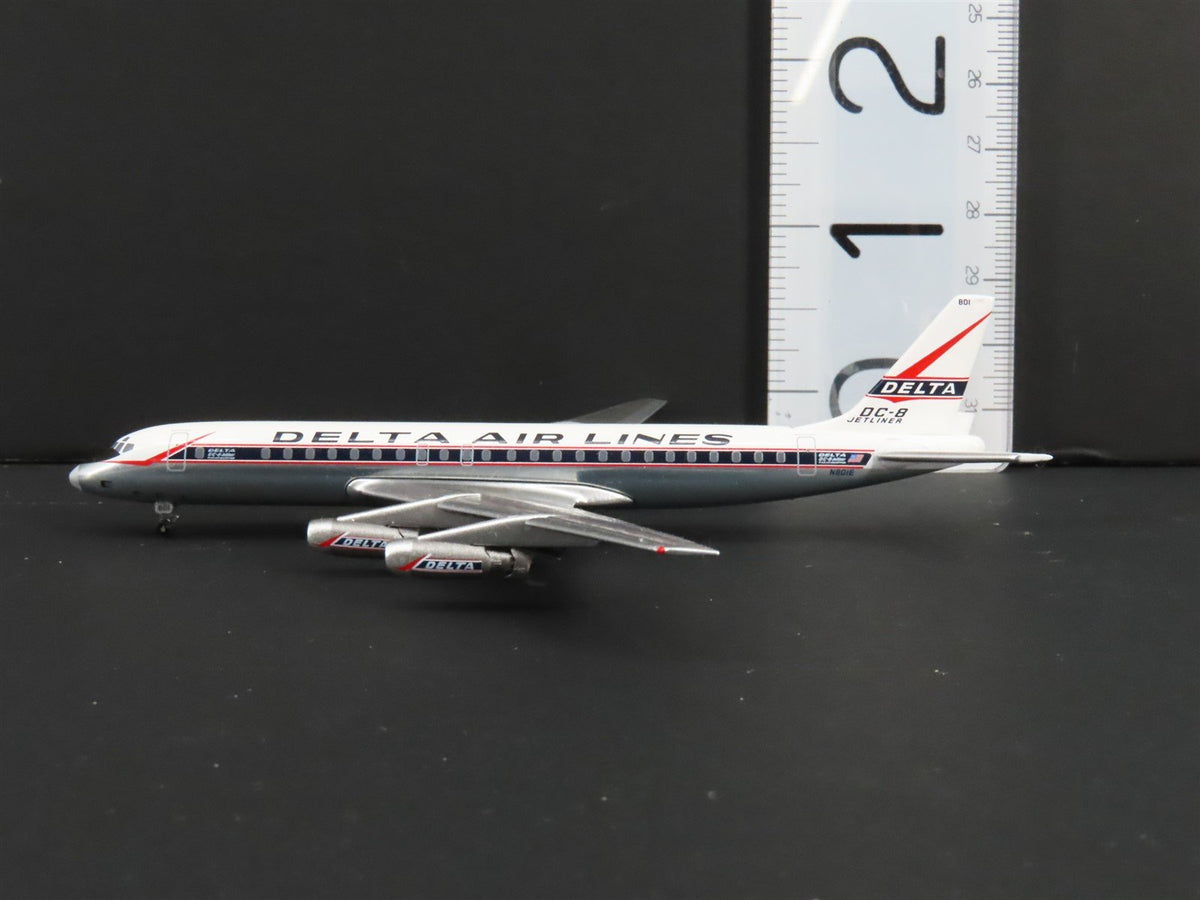 1:400 Aero Classics Die-Cast Delta McDonnell Douglas DC-8-10 Aircraft N801E