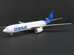 1:400 Scale Aero Classics Baby-Bus Air Transat 