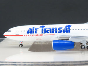 1:400 Scale Aero Classics Baby-Bus Die-Cast Air Transat A330-243 Airbus C-GGTS
