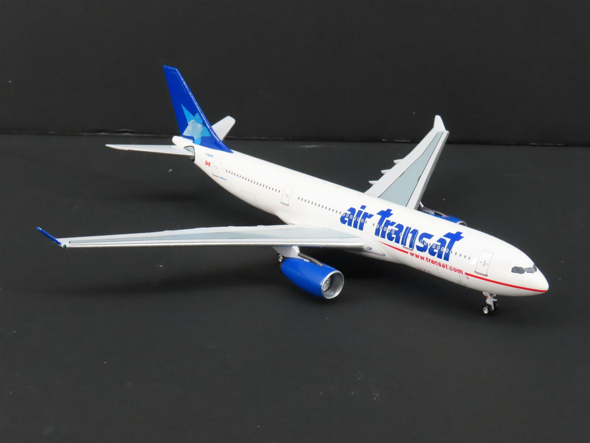 1:400 Scale Aero Classics Baby-Bus Die-Cast Air Transat A330-243 Airbus C-GGTS