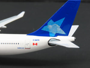 1:400 Scale Aero Classics Baby-Bus Die-Cast Air Transat A330-243 Airbus C-GGTS