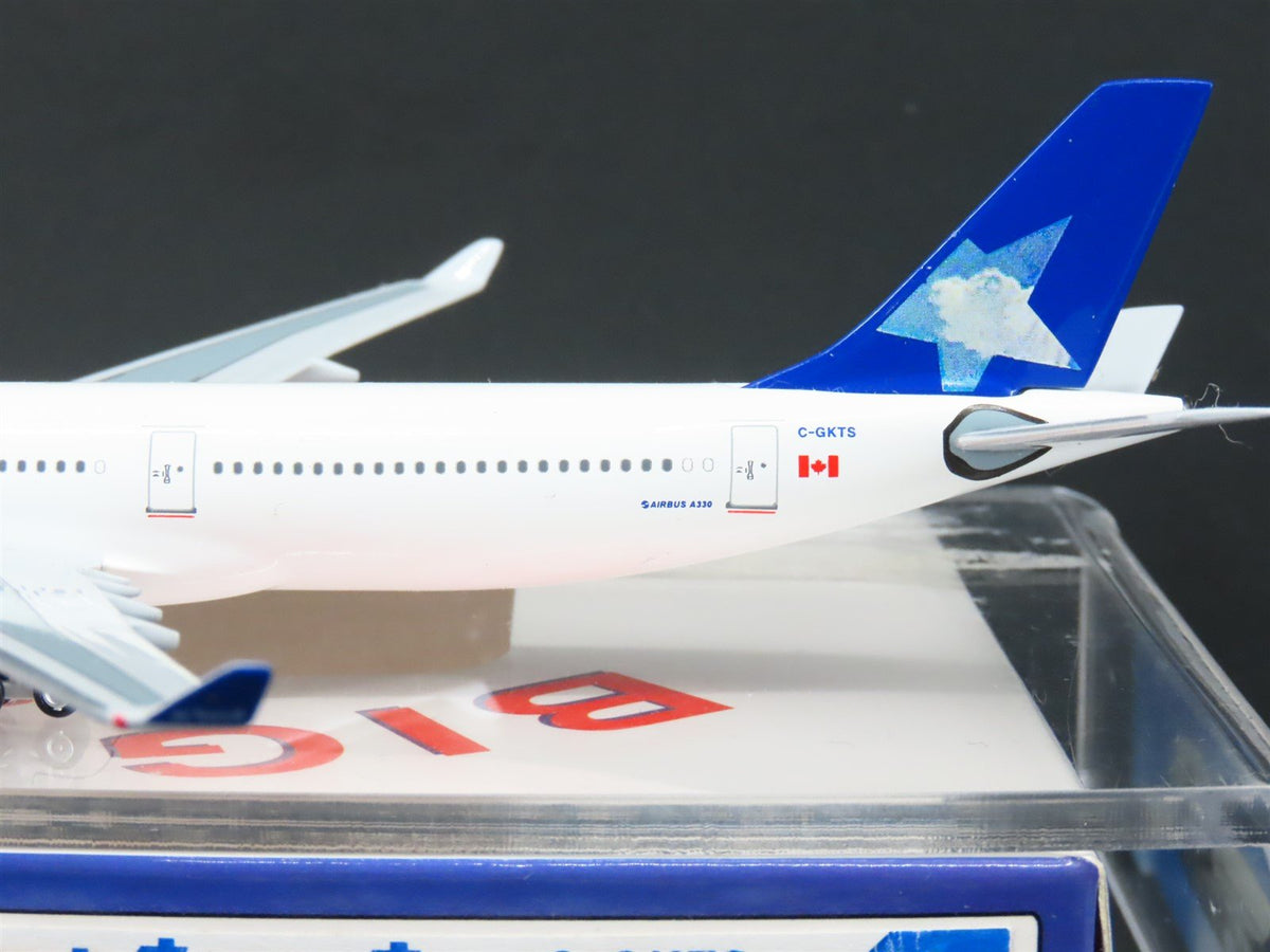 1:400 Scale Aero Classics Baby-Bus Die-Cast Air Transat A330-342 Airbus C-GKTS