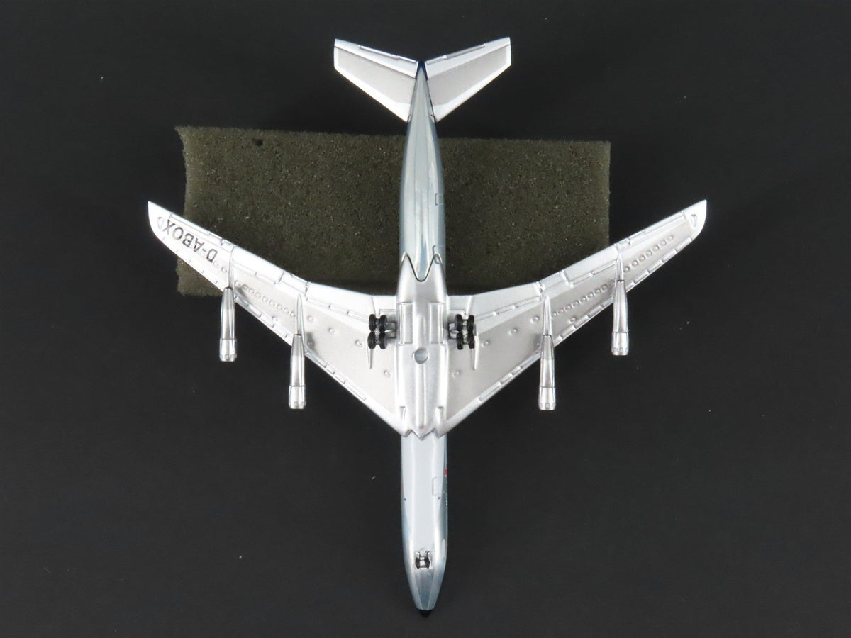 1:400 Scale Aero Classics Die-Cast Lufthansa Boeing B-707-330B Aircraft D-ABOX