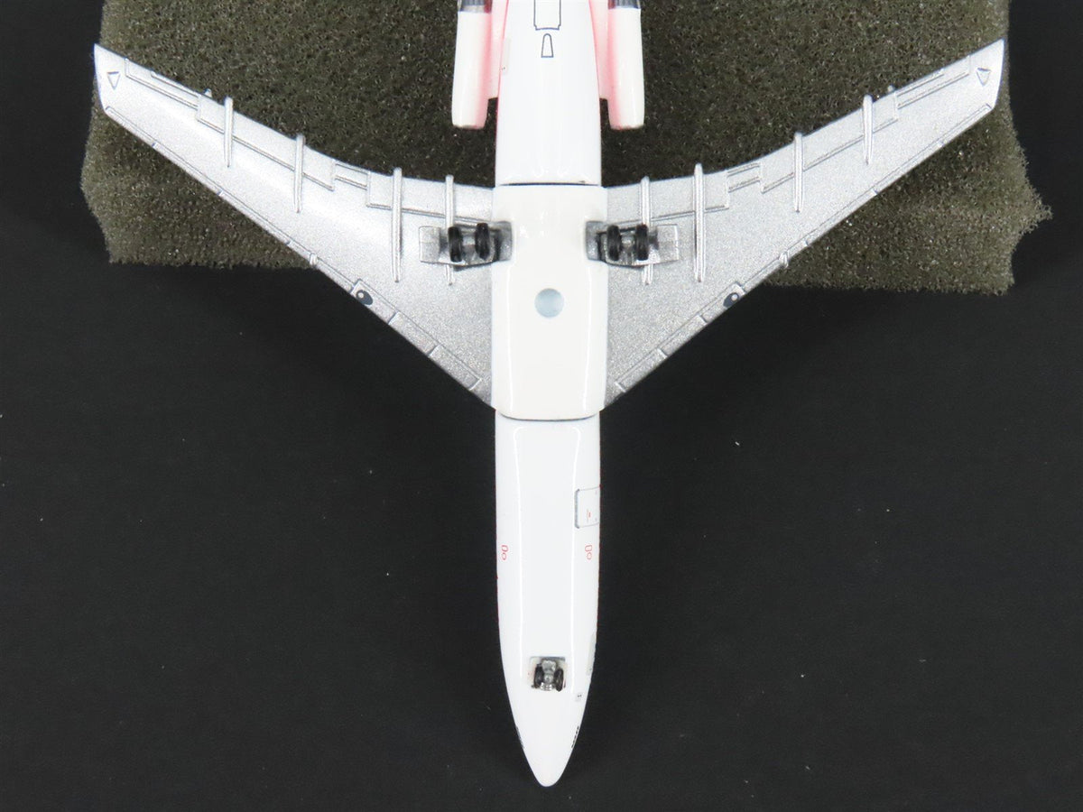1:400 Aero Classics Die-Cast RAA Reeve Aleutian Boeing B-727-22C Aircraft N832RV