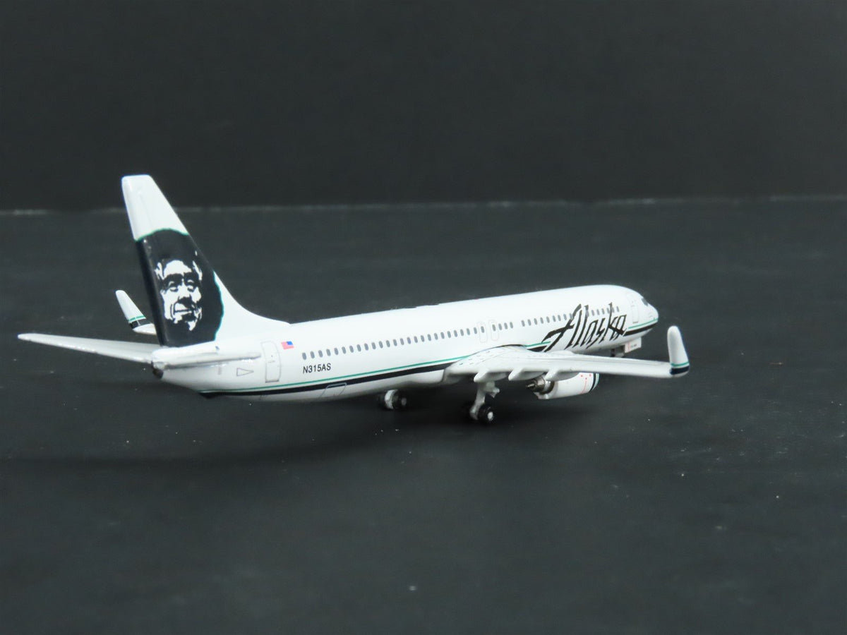 1:400 Gemini Jets GJASA818 Die-Cast Alaska Air Boeing 737-900 Airliner N315AS