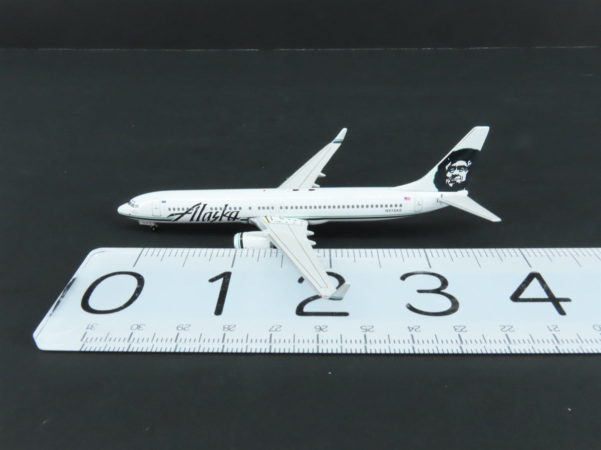 1:400 Gemini Jets GJASA818 Die-Cast Alaska Air Boeing 737-900 Airliner N315AS