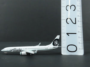 1:400 Gemini Jets GJASA818 Die-Cast Alaska Air Boeing 737-900 Airliner N315AS