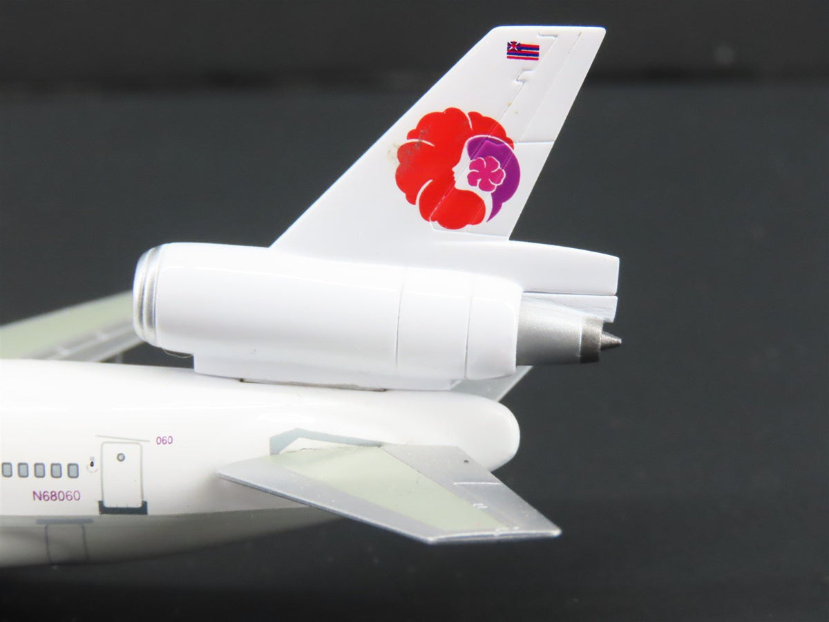 1:400 Scale Jet-X JX021 Die-Cast Hawaiian 70 Years DC-10-30 Aircraft N68060