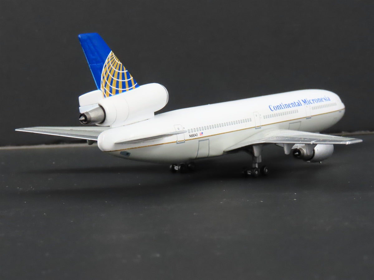 1:400 Dragon Wings 55168B Die-Cast Continental Micronesia DC-10 Aircraft N68043