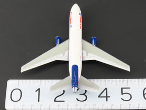 1:400 Scale Dragon Wings 55201-03 Die-Cast FLY2K 