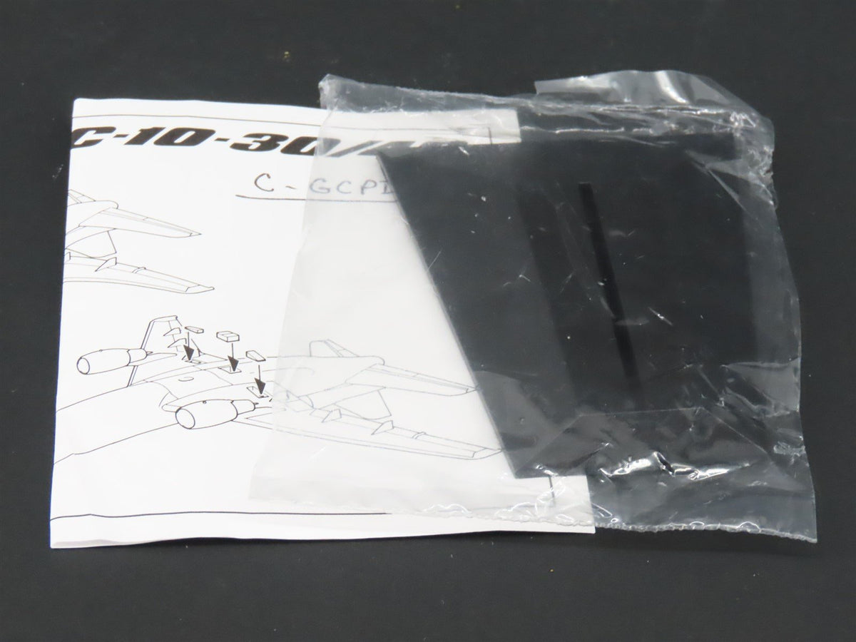 1:400 Scale Dragon Wings 55201-03 Die-Cast FLY2K &quot;MTV&quot; Douglas DC-10-30 Aircraft