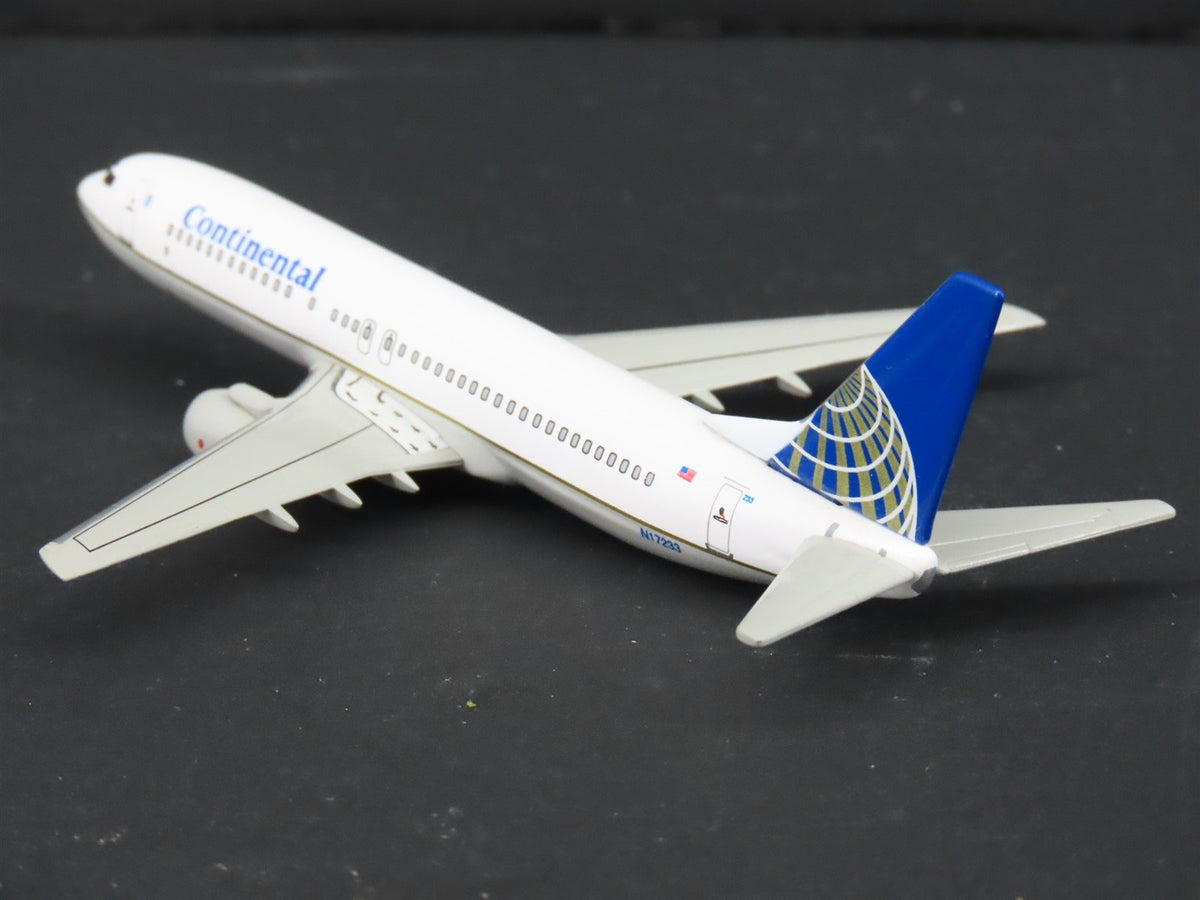 1:400 Scale Dragon Wings 55229-03 Die-Cast Continental Boeing B737-824 Aircraft