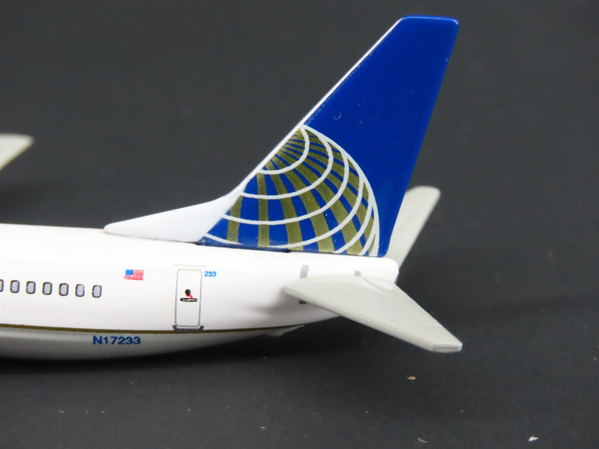 1:400 Scale Dragon Wings 55229-03 Die-Cast Continental Boeing B737-824 Aircraft