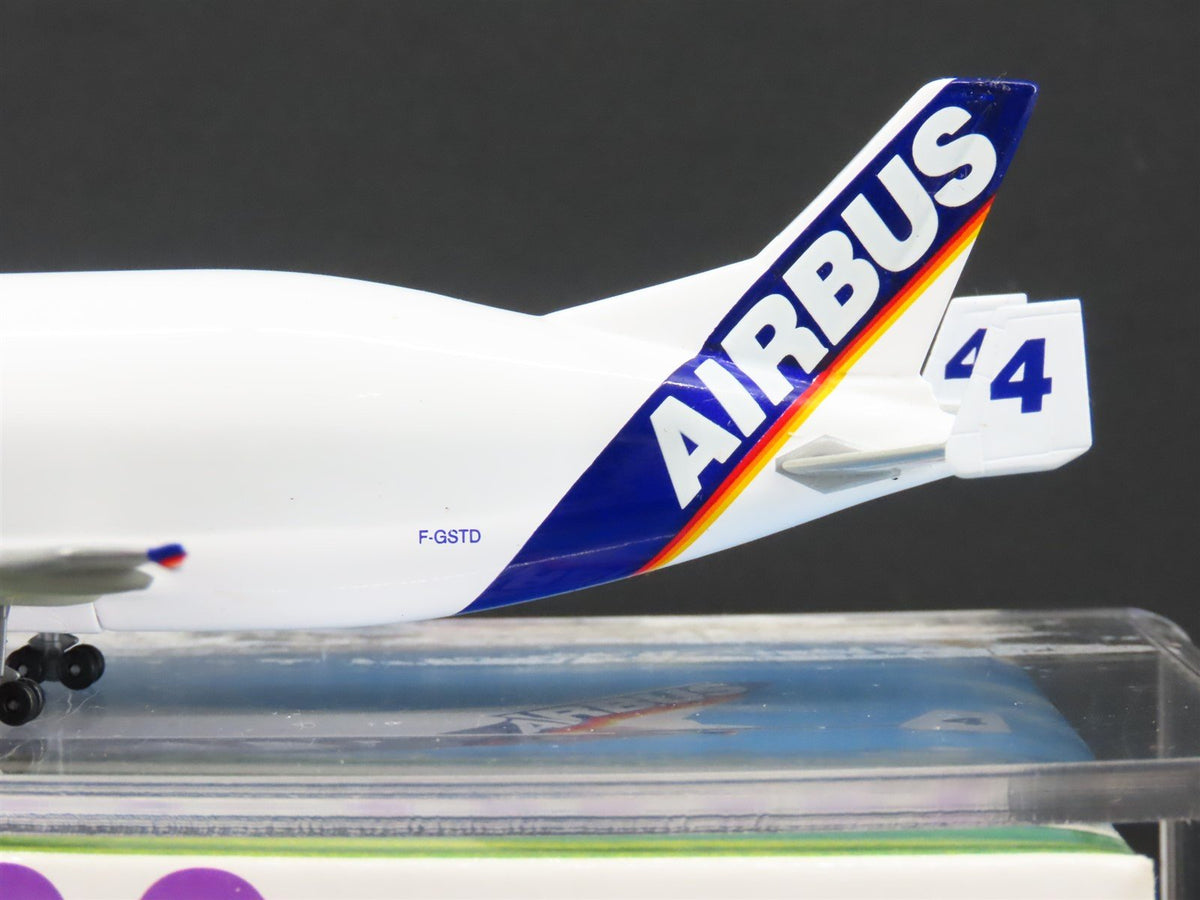 1:400 Dragon Wings 55202-03 Die-Cast Super Transporter Airbus A300-608 Aircraft