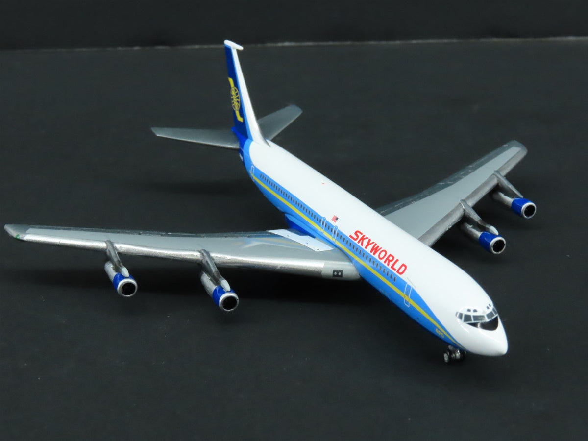 1:400 Gemini Jets GSPOC012 Die-Cast Skyworld Boeing 707-320C Airliner N454PC