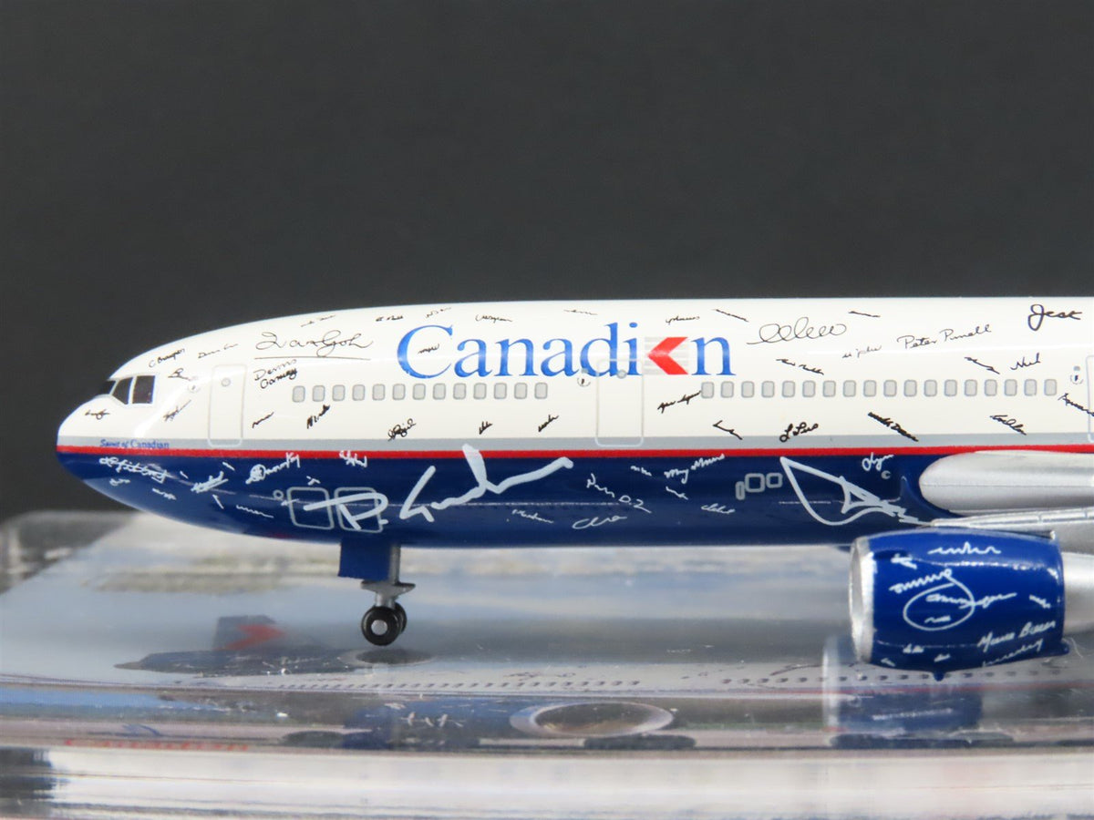 1:400 Dragon Wings 55180 Diecast Spirit of Canadian Signatures DC-10-30 Aircraft