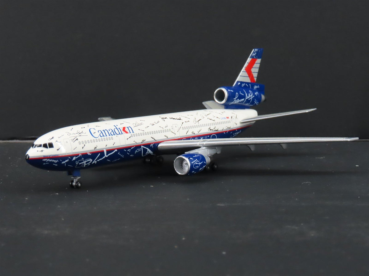 1:400 Dragon Wings 55180 Diecast Spirit of Canadian Signatures DC-10-30 Aircraft