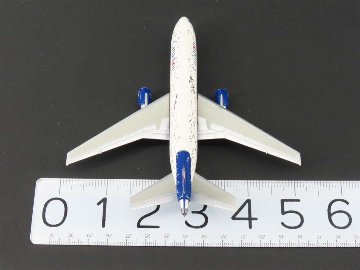 1:400 Dragon Wings 55180 Diecast Spirit of Canadian Signatures DC-10-30 Aircraft