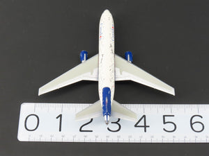 1:400 Dragon Wings 55180 Diecast Spirit of Canadian Signatures DC-10-30 Aircraft