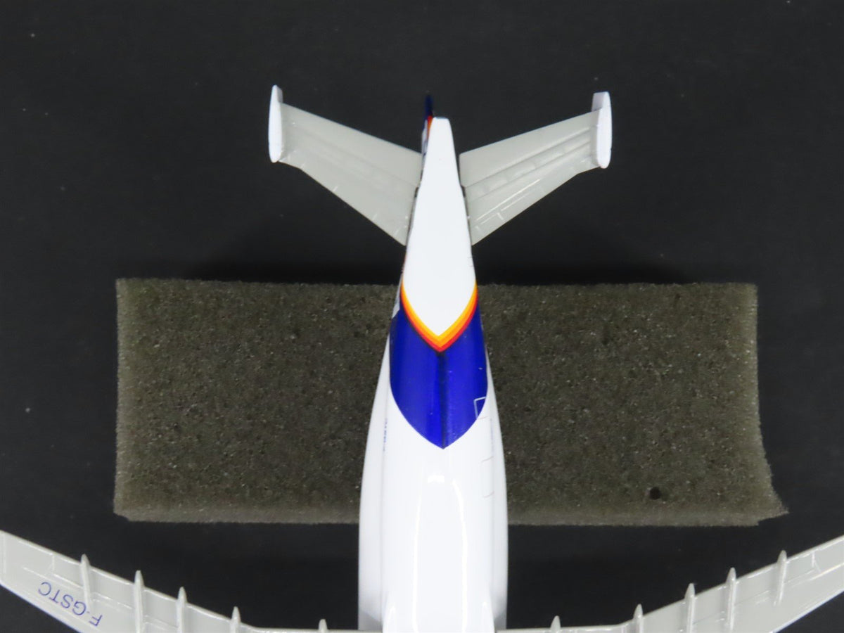 1:400 Dragon Wings 55203 Die-Cast Super Transporter Airbus A300-608 Aircraft