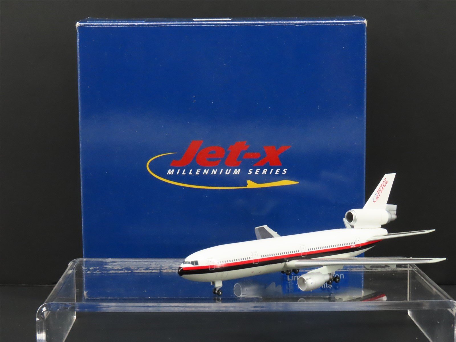 1:400 Scale Jet-X JXM109 Die-Cast Laker Capitol McDonnell Douglas DC-10 Aircraft