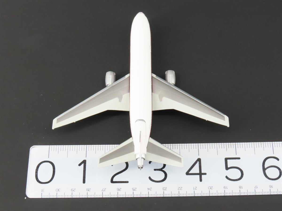 1:400 Scale Jet-X JXM109 Die-Cast Laker Capitol McDonnell Douglas DC-10 Aircraft