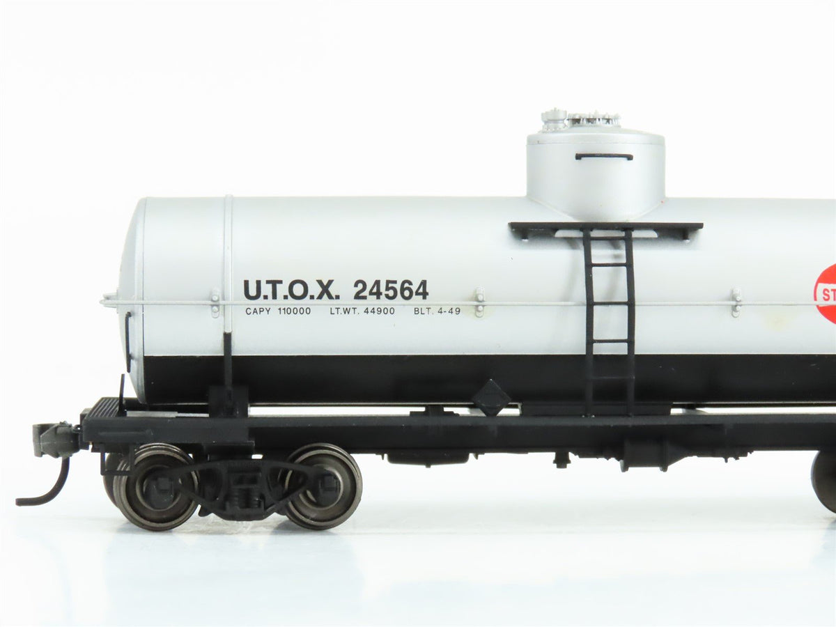 HO Scale Red Caboose RR-33051-03 UTOX Standard Oil Single Dome Tank Car #24564