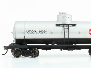 HO Scale Red Caboose RR-33051-03 UTOX Standard Oil Single Dome Tank Car #24564