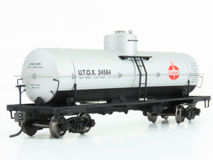 HO Scale Red Caboose RR-33051-03 UTOX Standard Oil Single Dome Tank Car #24564