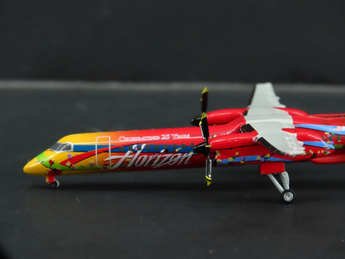 1:400 Gemini Jets GJQXE732 Die-Cast Horizon &quot;25 Years&quot; Bombardier Q400 N425QX