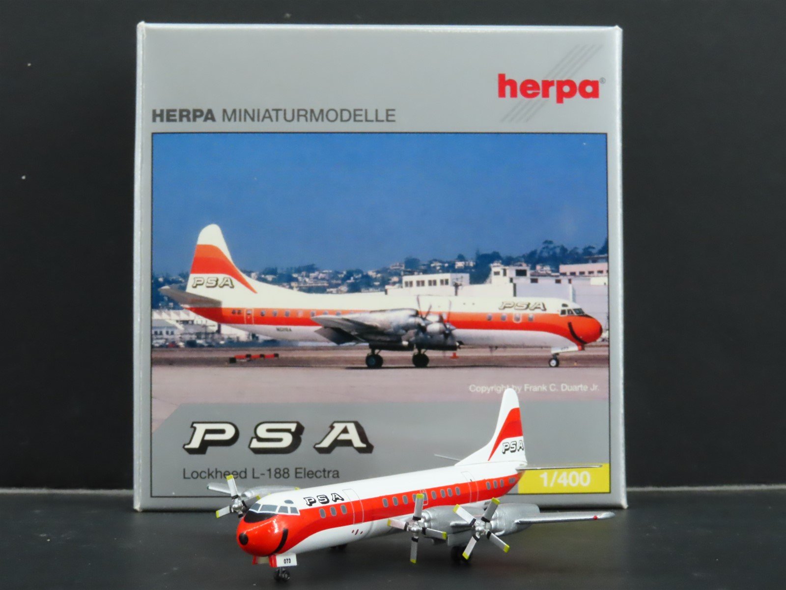 1:400 Scale Herpa 561433 Die-Cast PSA Lockheed L-188 Airliner N6116A