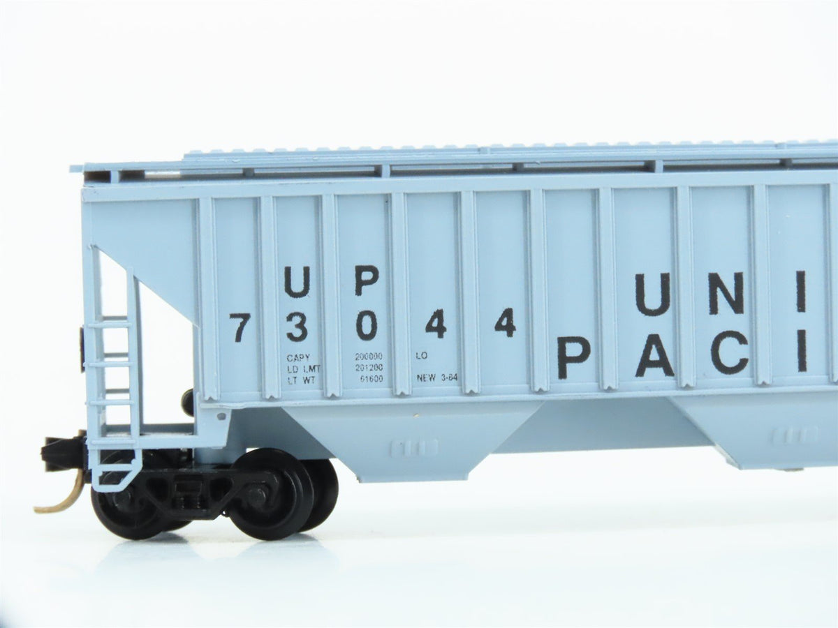 N Scale Precision Masters 1401 UP Union Pacific 3-Bay Covered Hopper #73044