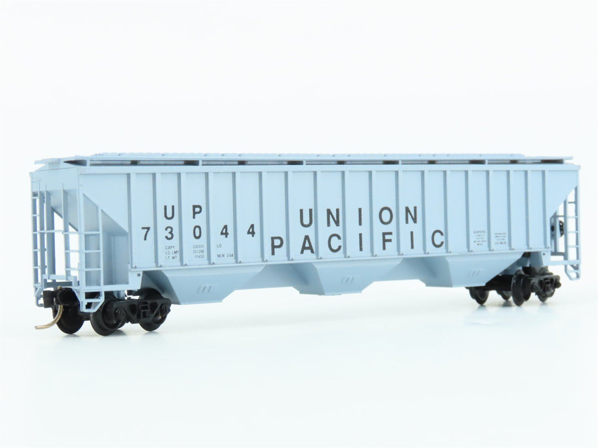 N Scale Precision Masters 1401 UP Union Pacific 3-Bay Covered Hopper #73044