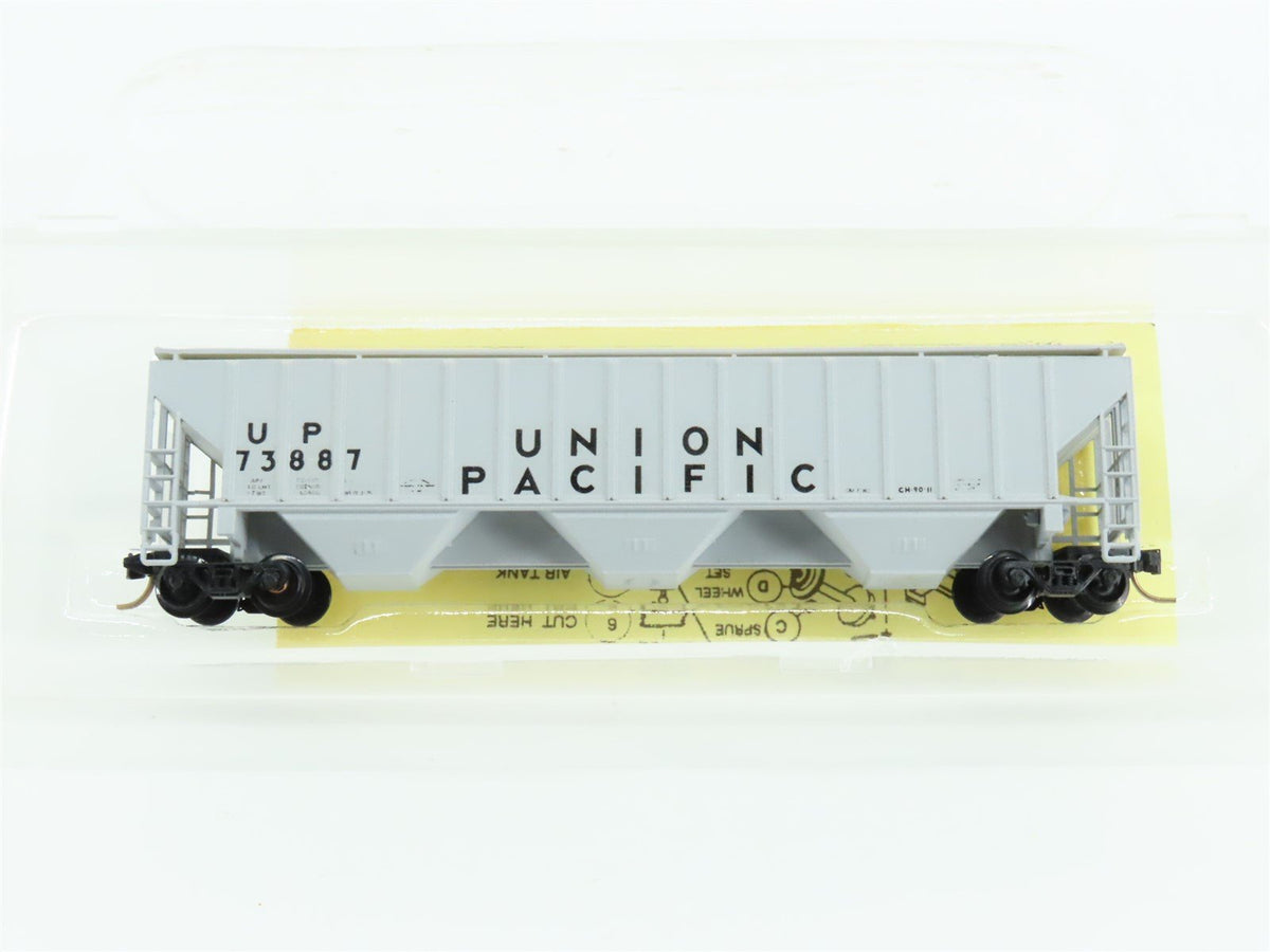 N Precision Masters 1401 UP Union Pacific 3-Bay Covered Hopper #73887 Custom