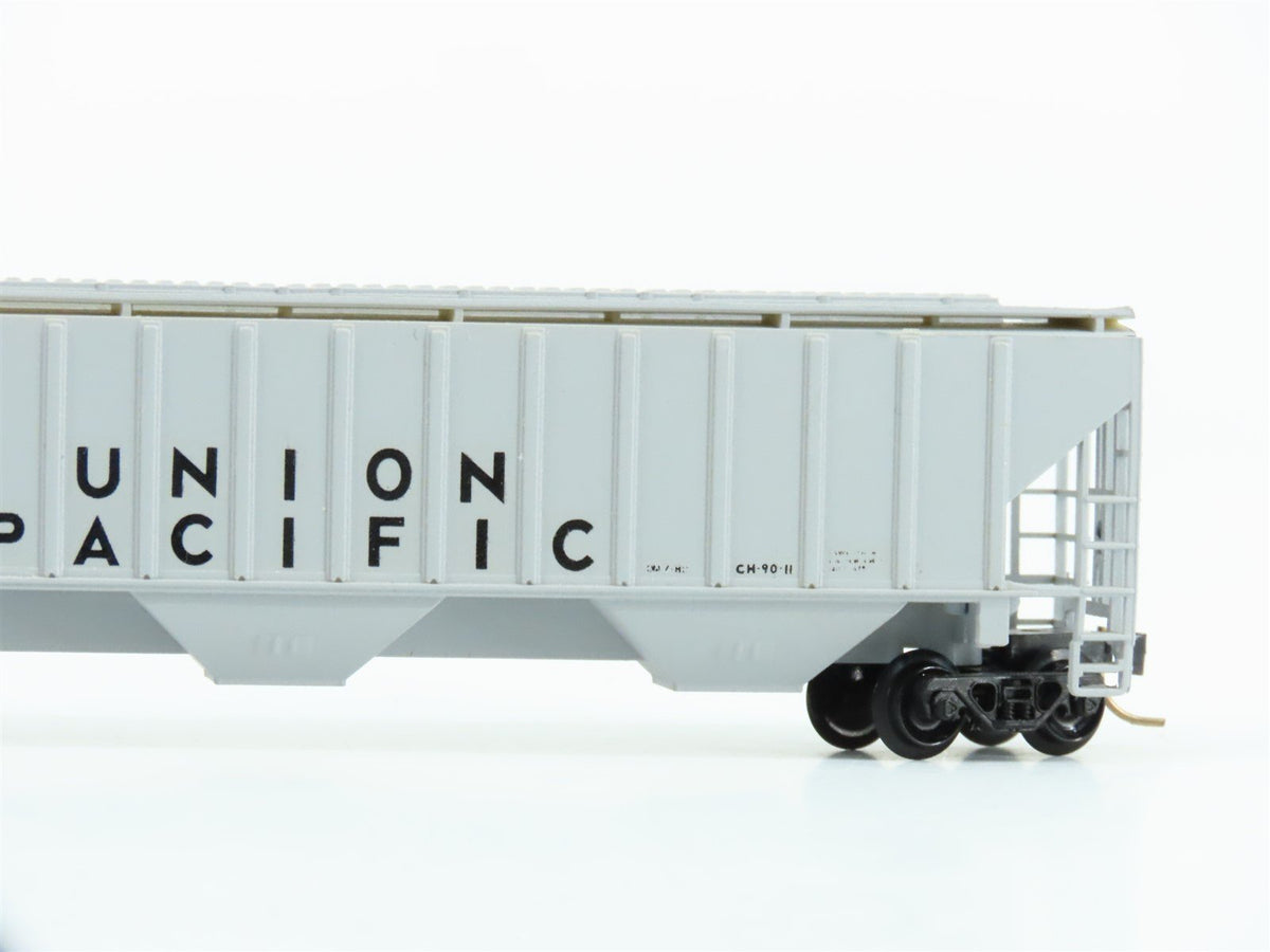 N Precision Masters 1401 UP Union Pacific 3-Bay Covered Hopper #73887 Custom