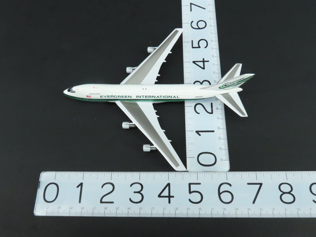 1:400 Aero Classics Die-Cast Evergreen Boeing 747-100F Airliner N482EV w/Gear