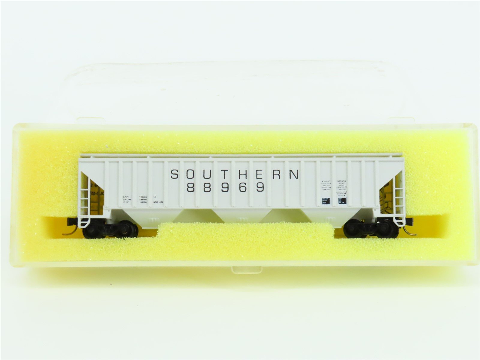 N Scale Precision Masters 1428 UP Union Pacific 3-Bay Covered Hopper #88969