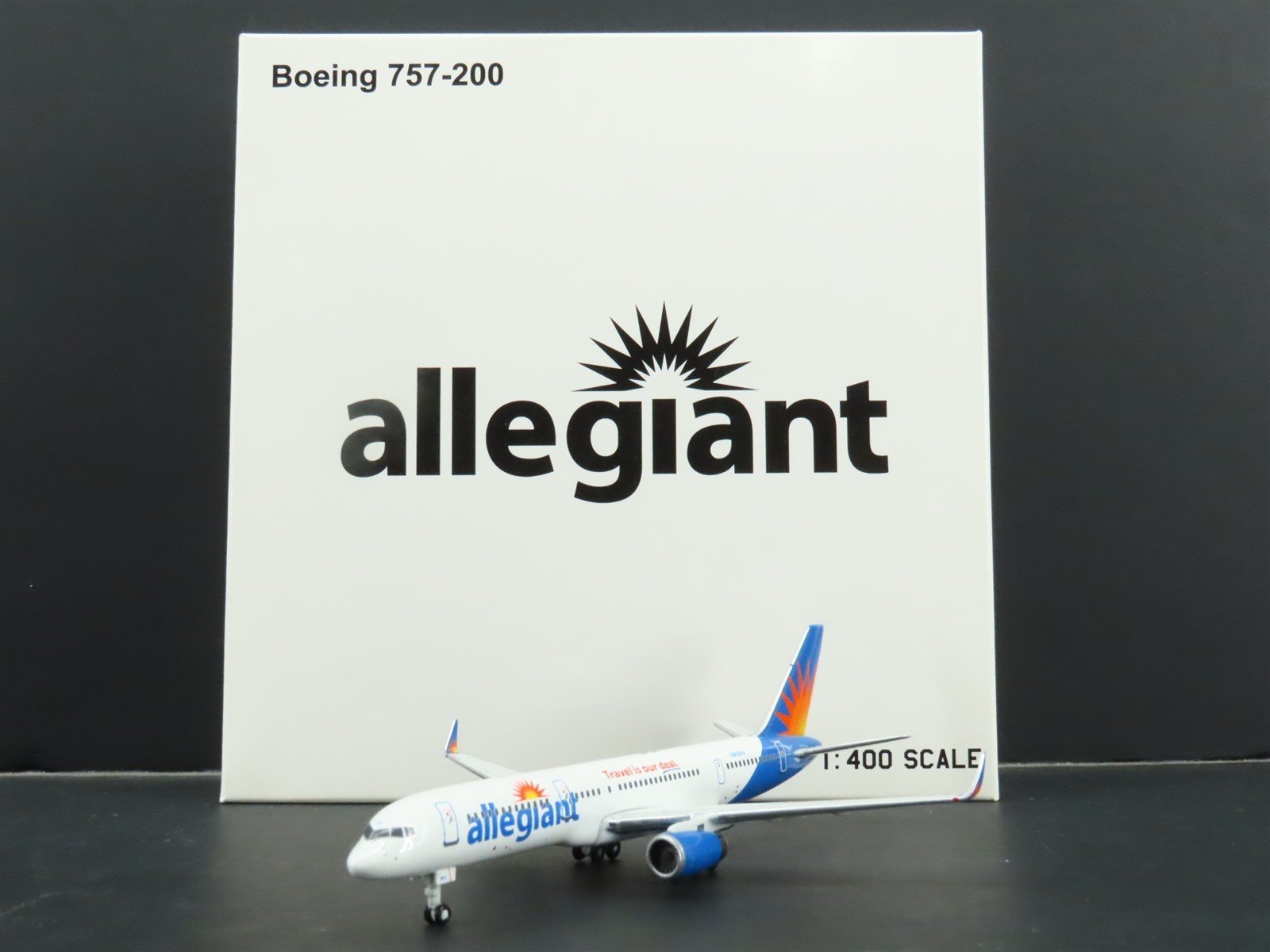 1:400 Scale Gemini Jets (White Box) Allegiant Die-Cast Boeing 757-200 N902NV